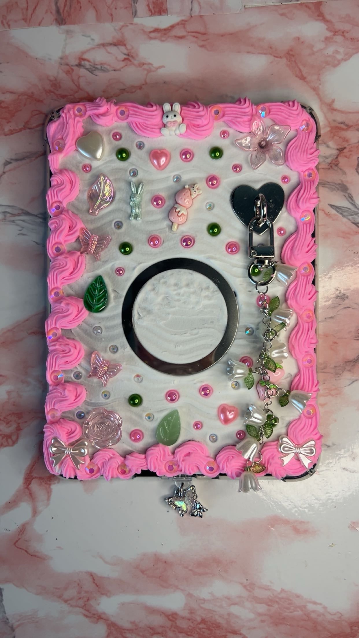 Custom Decoden Kindle Case 💕🧁