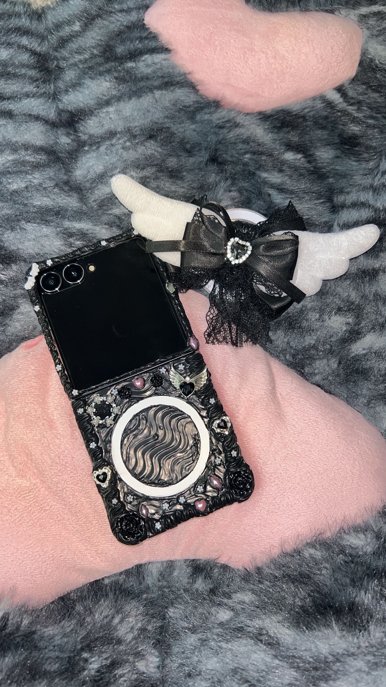 Lily's Midnight Angel MagSafe Decoden Case 🖤🪽