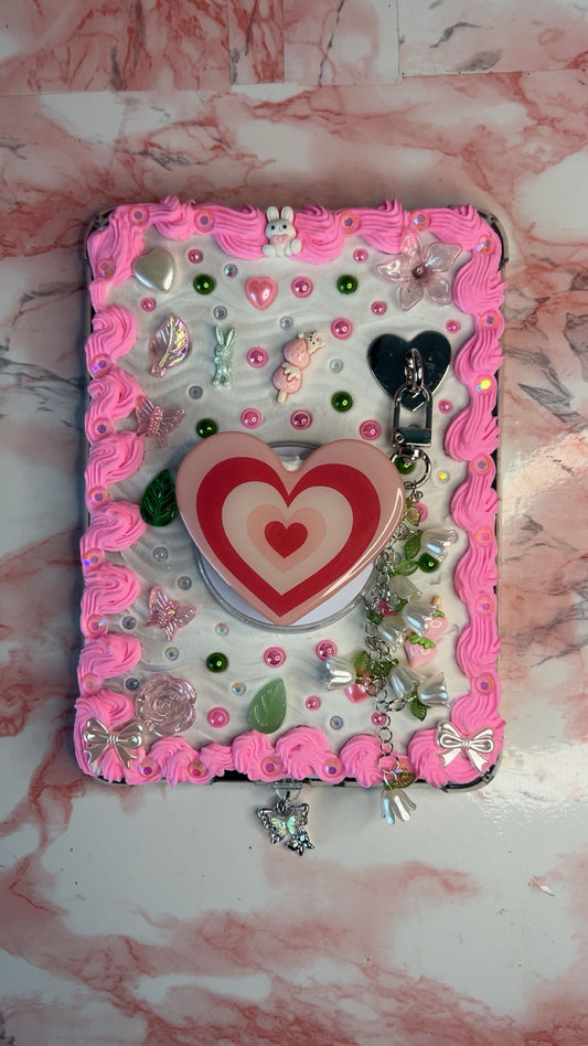 Custom Decoden Kindle Case 💕🧁