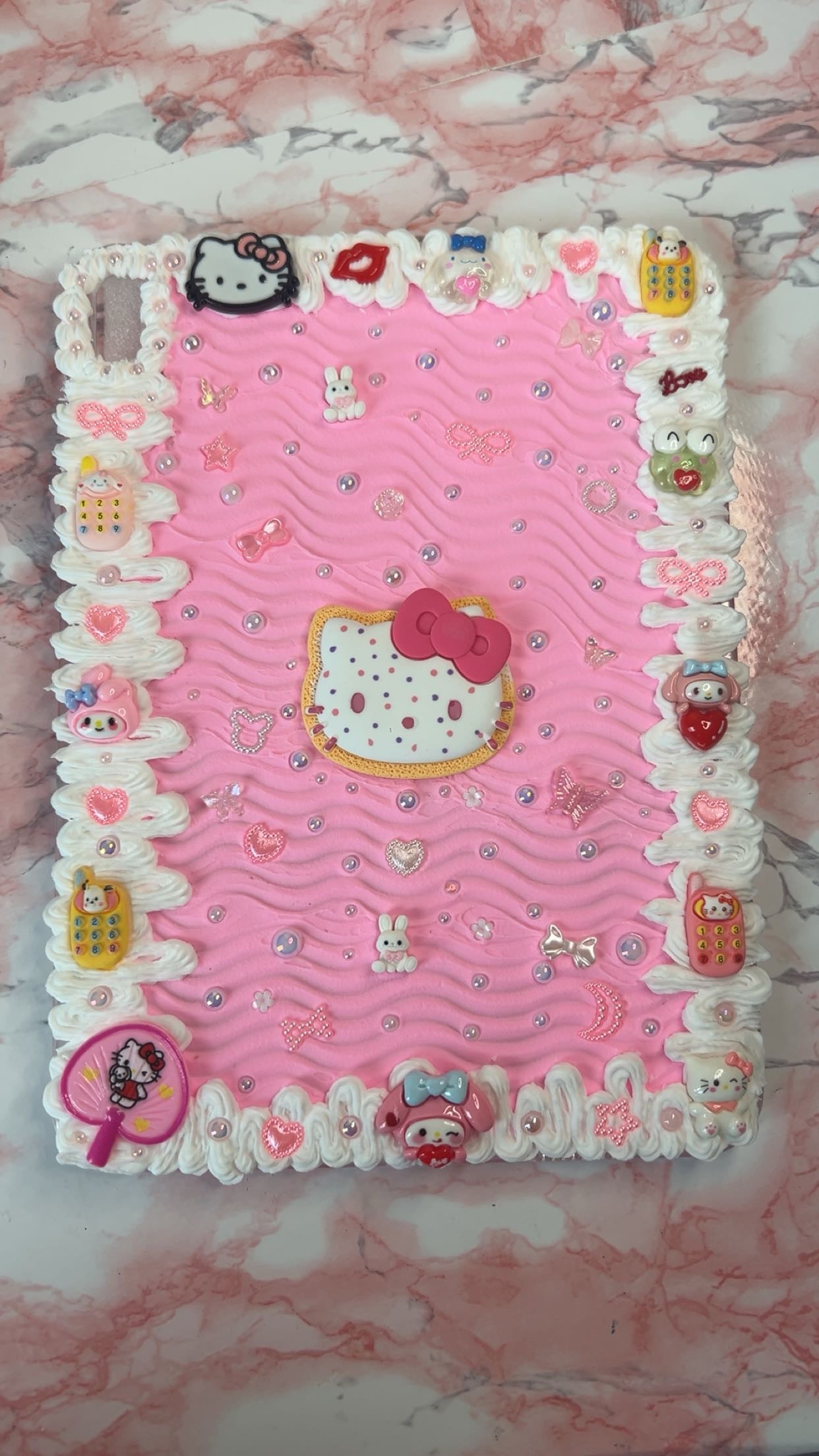 Custom Decoden Ipad Case 🧁💕